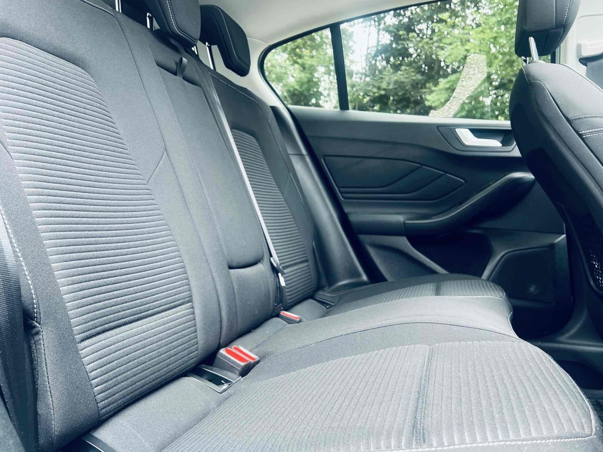 Hvid Ford Focus fra 2020