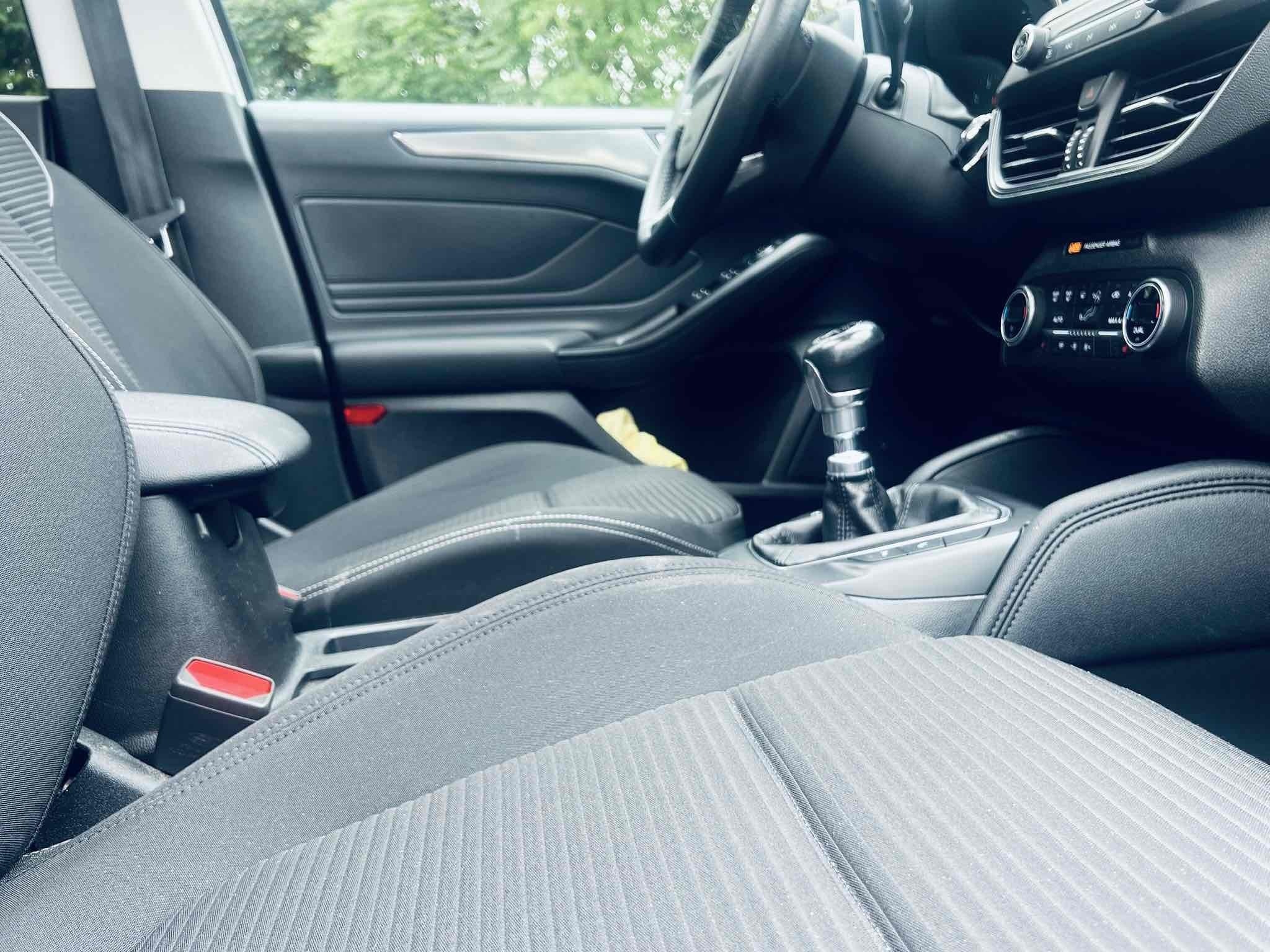 Hvid Ford Focus fra 2020