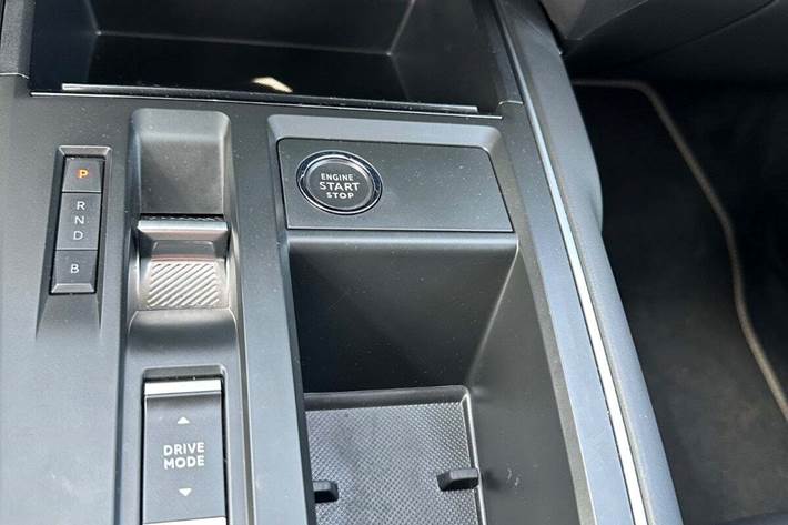 Grå Citroën C5 Aircross fra 2022