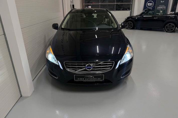 Sort Volvo V60 fra 2013