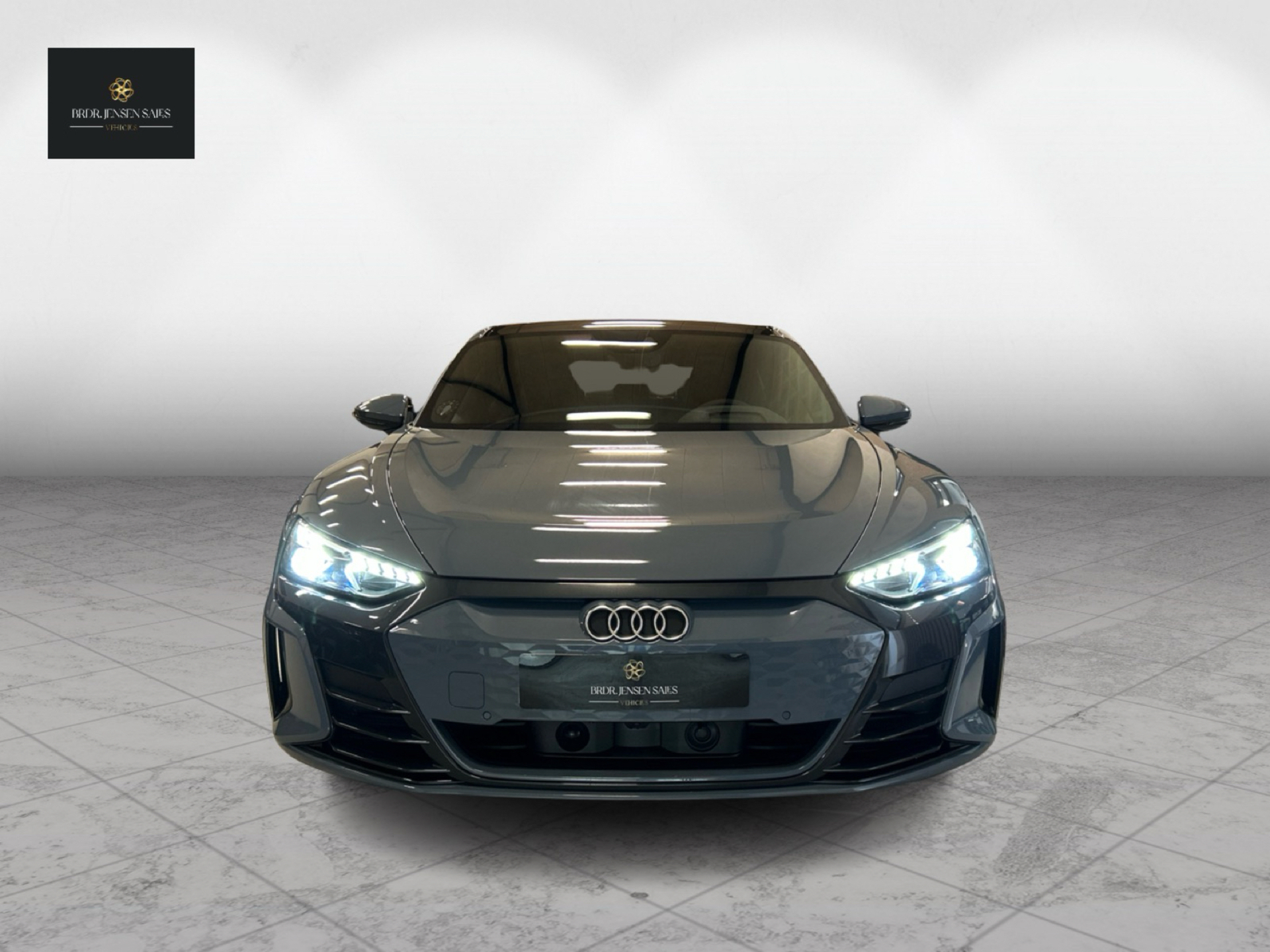 Grå Audi e-tron GT fra 2022