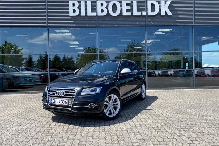 Sort Audi SQ5 fra 2016 set udefra