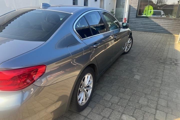 Grå BMW 5-Serie fra 2019
