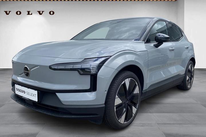 Grå Volvo EX30 fra 2025 set udefra