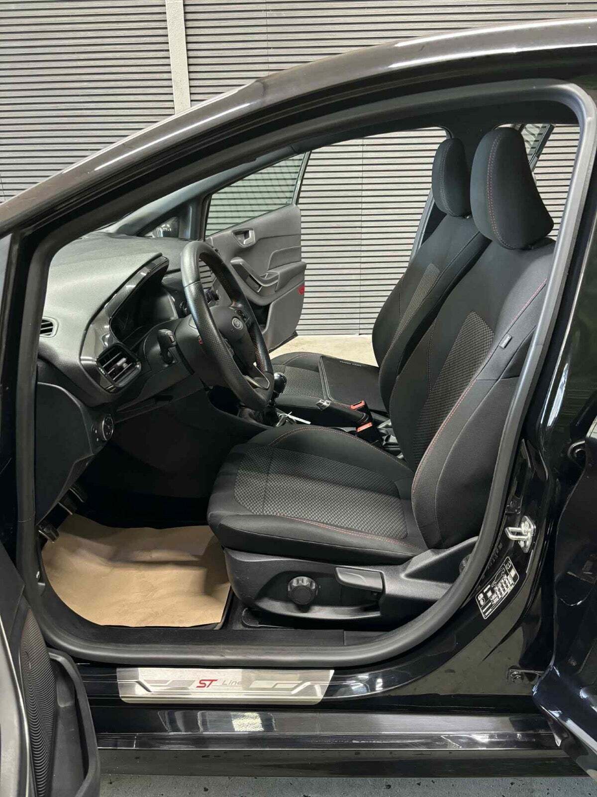 Ford Fiesta 1,0 EcoBoost mHEV ST-Line