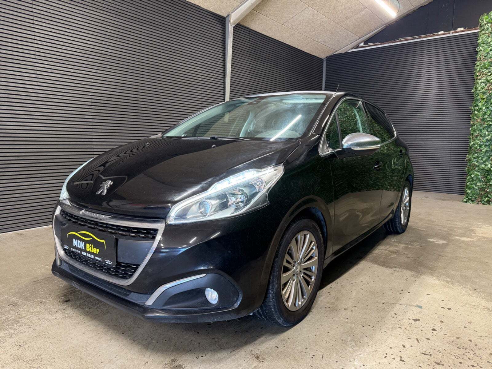 Peugeot 208 1,2 PureTech 82 Allure Sky