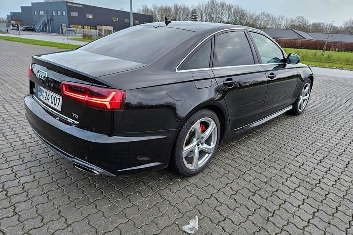 Sort Audi A6 fra 2015