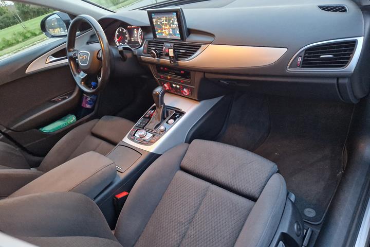 Sort Audi A6 fra 2015