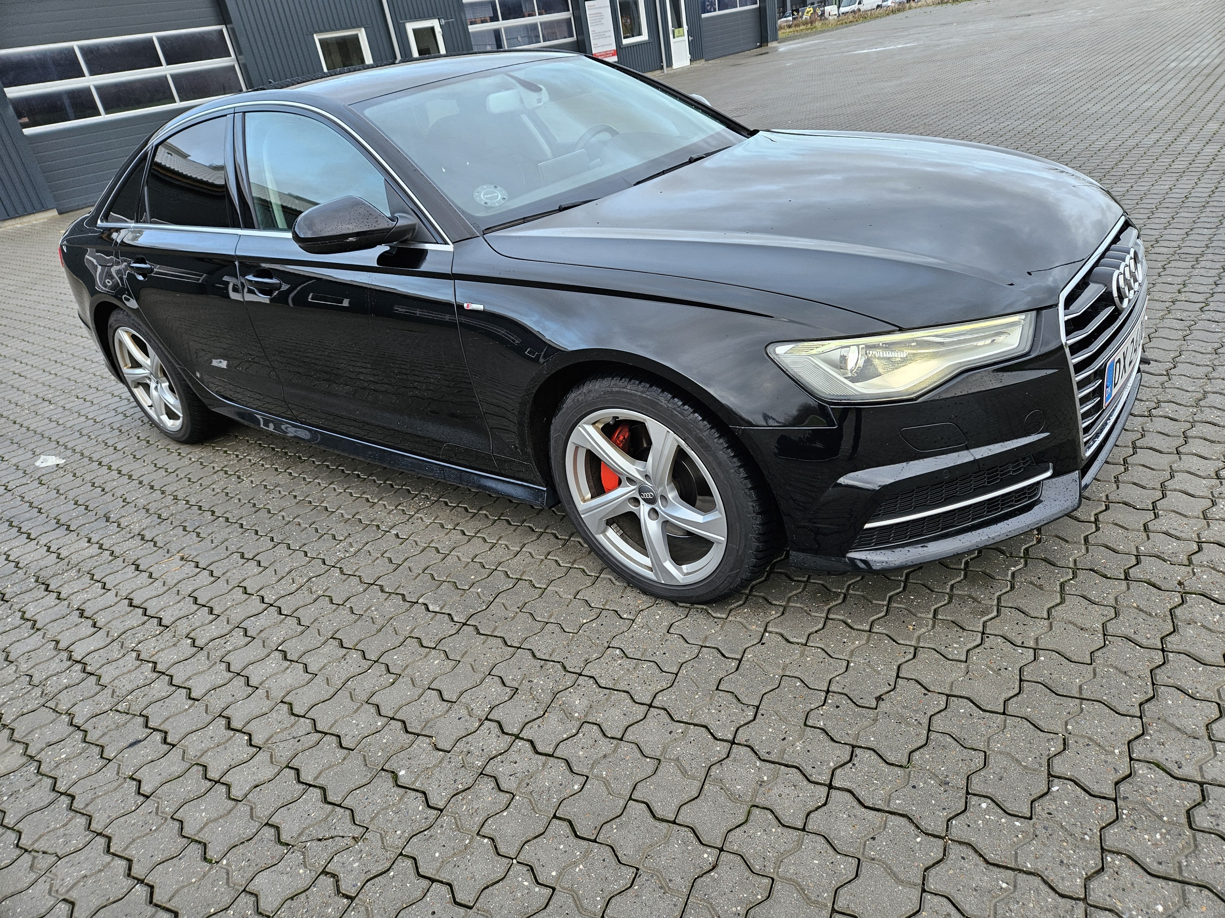 Sort Audi A6 fra 2015