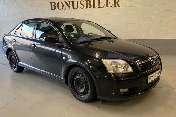 undefined Toyota Avensis fra 2004 set udefra