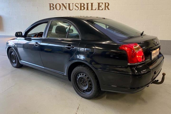 undefined Toyota Avensis fra 2004