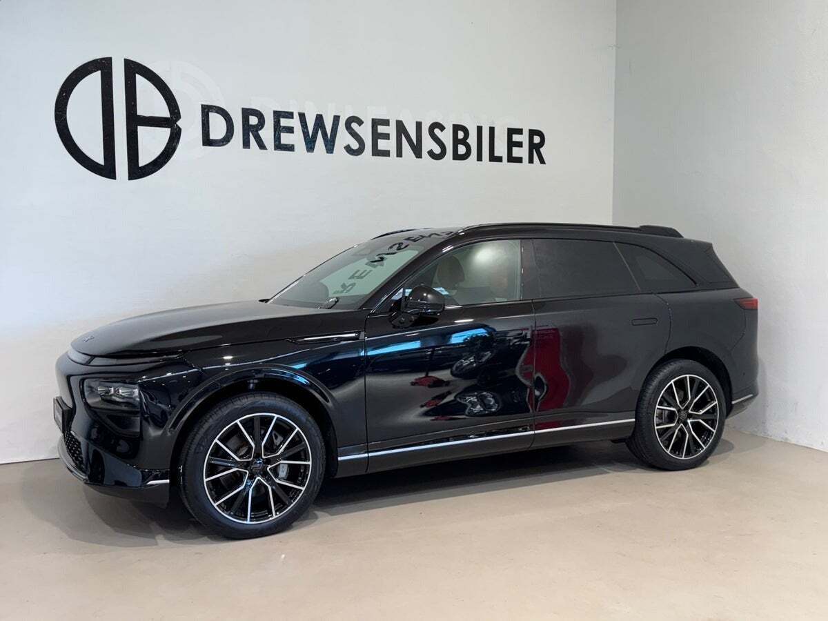 Sort Xpeng G9 fra 2023