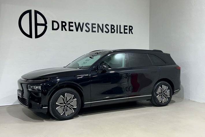 Sort Xpeng G9 fra 2023