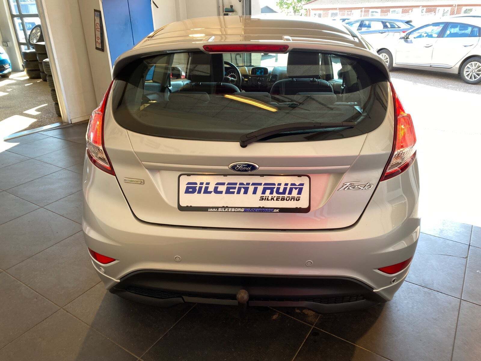 Sølv Ford Fiesta fra 2014