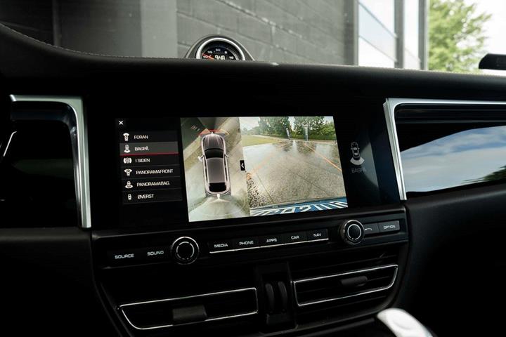 Grå Porsche Macan Turbo fra 2020