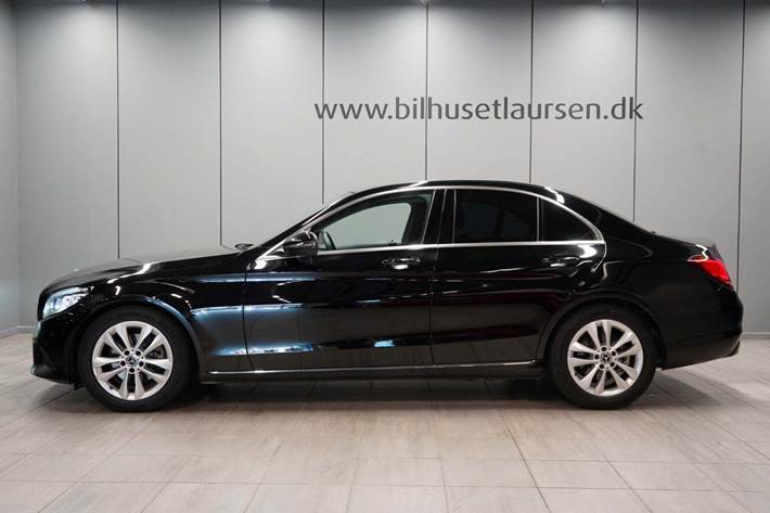 Sort Mercedes C220 d fra 2018