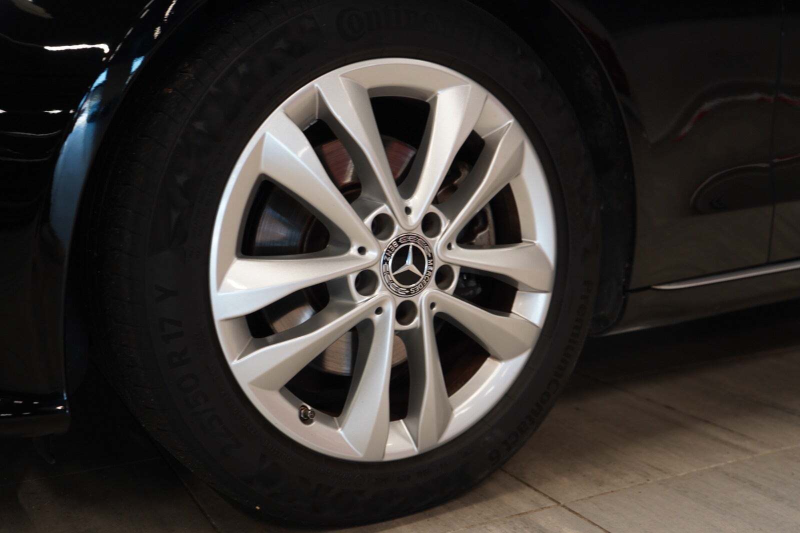 Sort Mercedes C220 d fra 2018