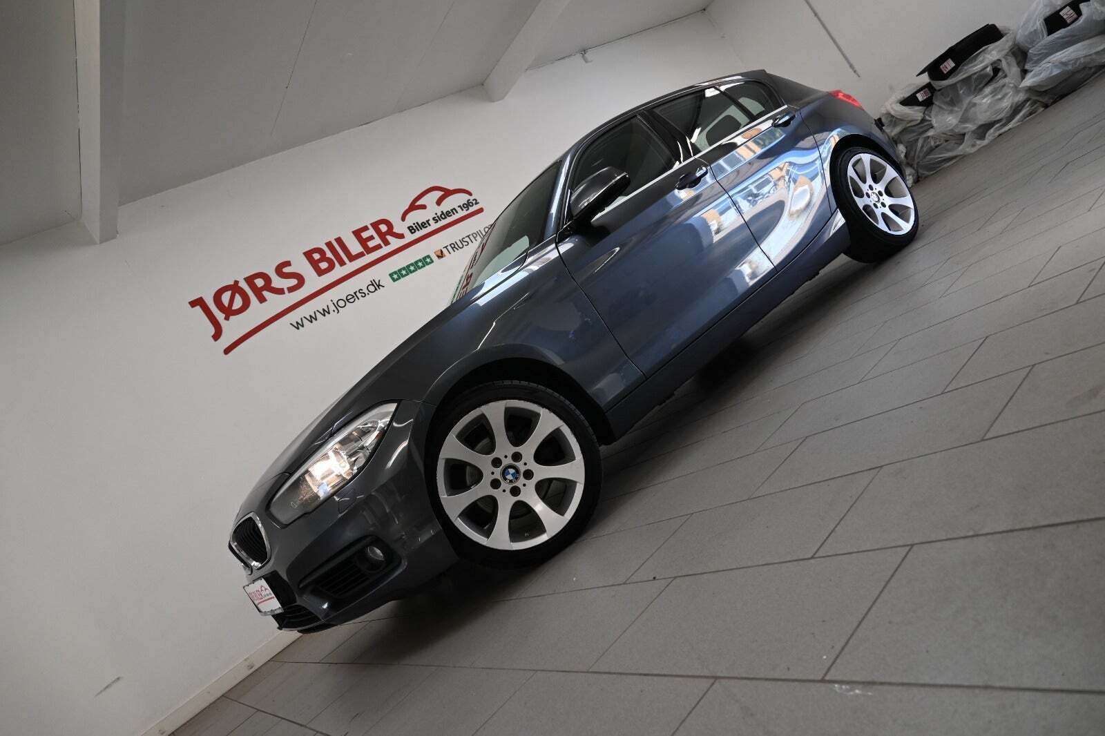 BMW 120d 2,0 Connected aut.