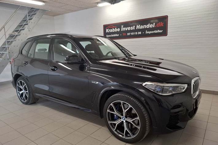Sort BMW X5 fra 2022