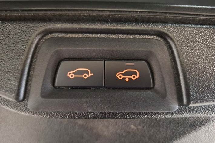 Sort BMW X5 fra 2022