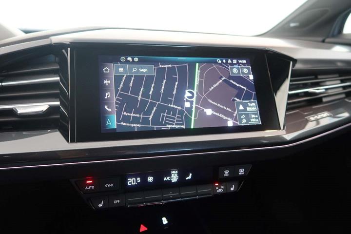 Grå Audi Q4 e-tron fra 2022