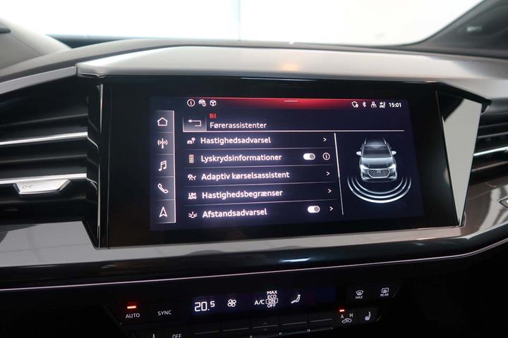 Grå Audi Q4 e-tron fra 2022