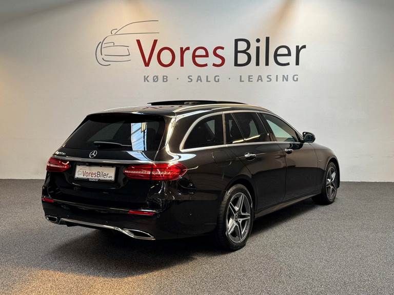 Mercedes E300 de 2,0 AMG Line stc. aut.