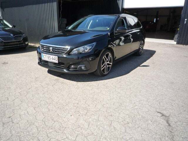 Peugeot 308 1,5 BlueHDi 130 Allure+ SW
