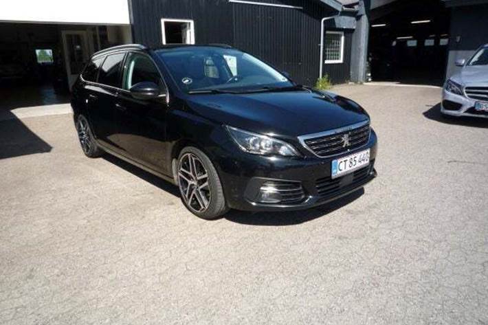Sort Peugeot 308 fra 2019