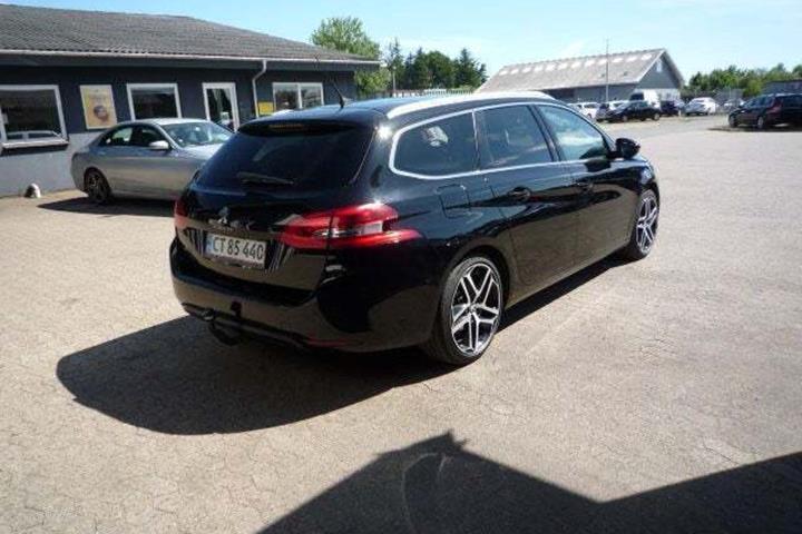 Sort Peugeot 308 fra 2019