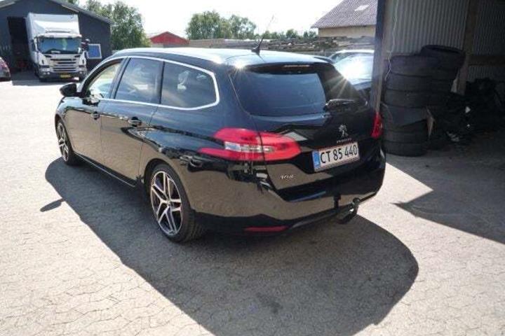Sort Peugeot 308 fra 2019