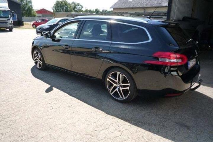 Sort Peugeot 308 fra 2019
