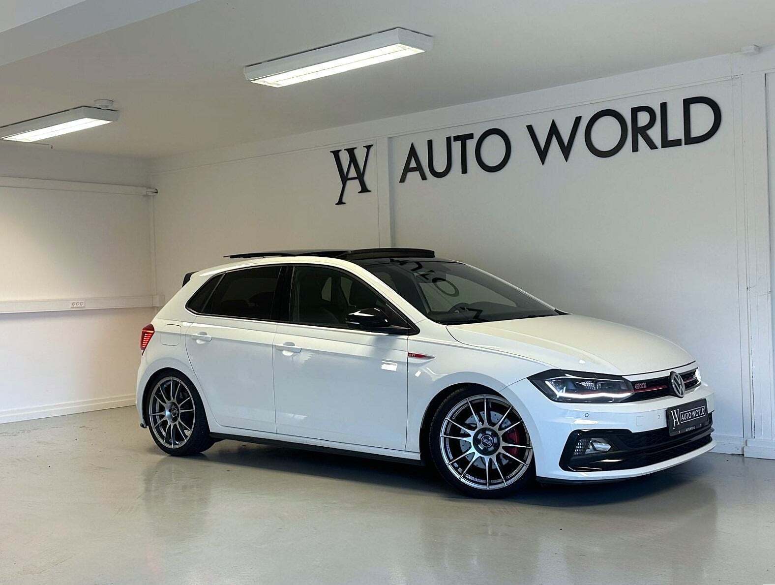 Hvid VW Polo fra 2019