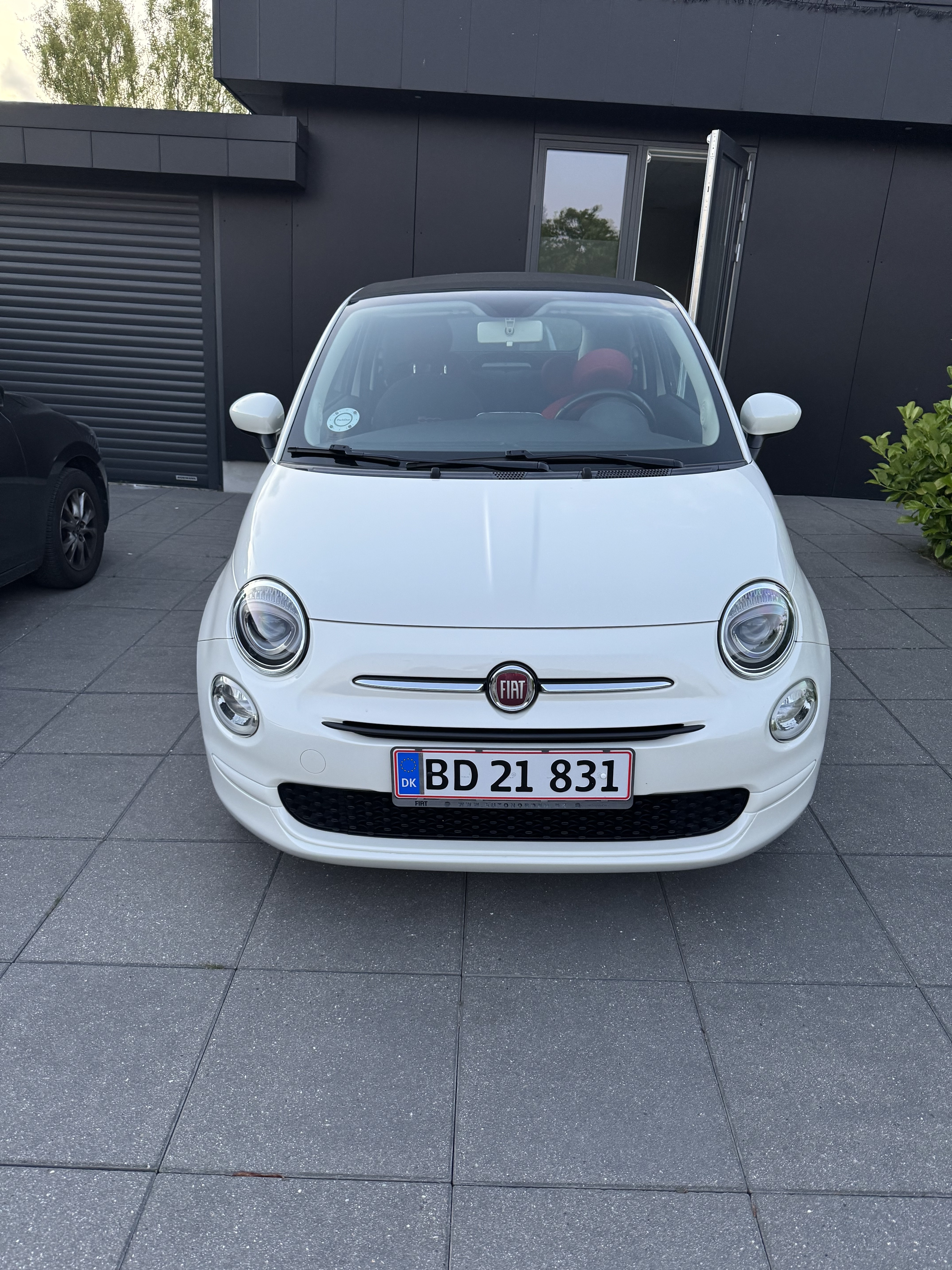 Hvid Fiat 500C fra 2016