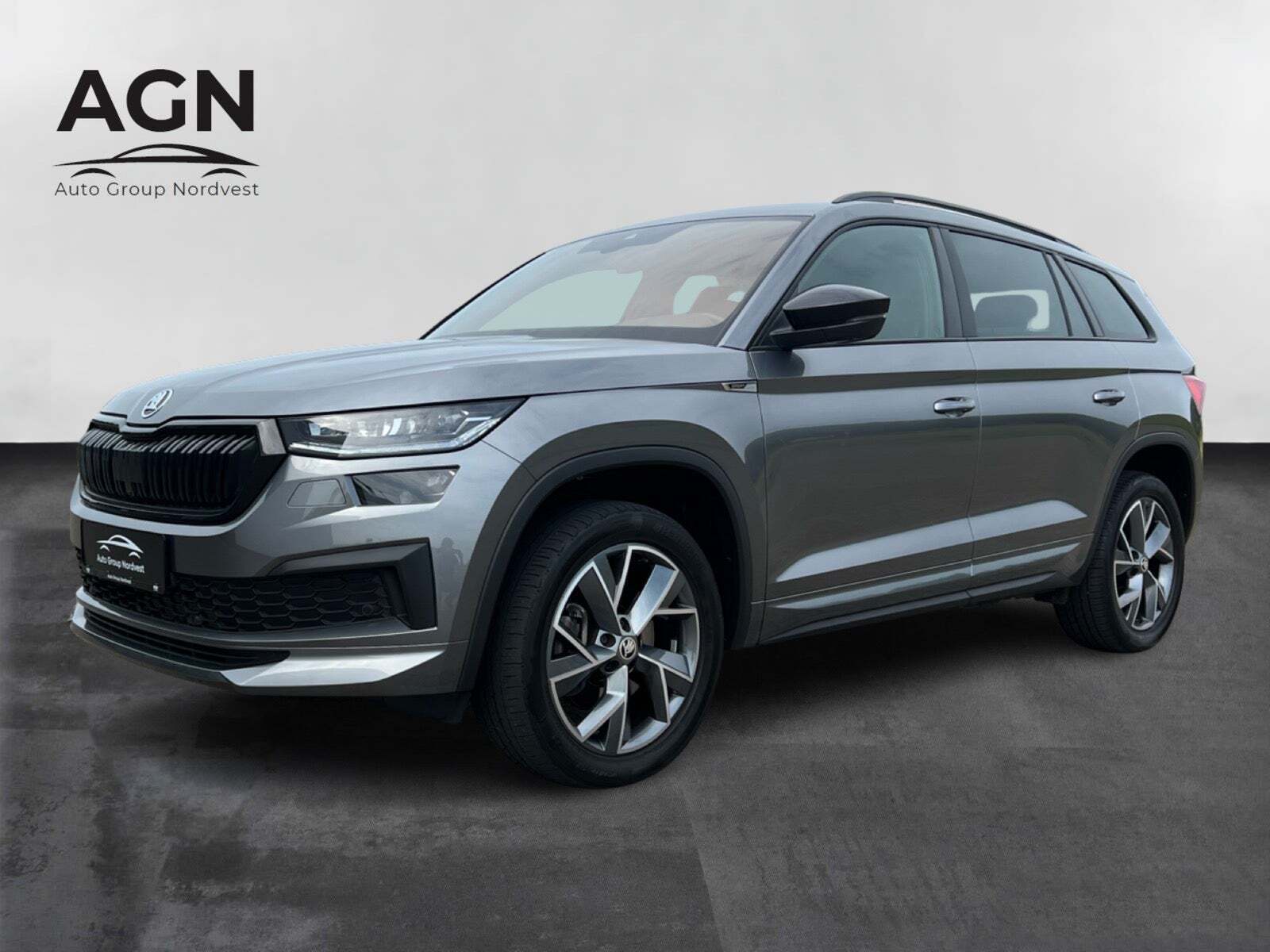 Grå Skoda Kodiaq fra 2023