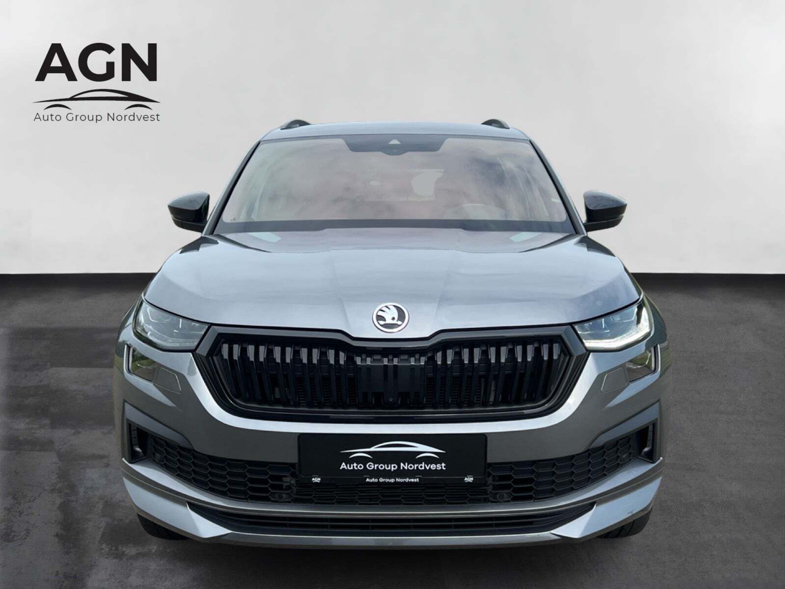 Grå Skoda Kodiaq fra 2023