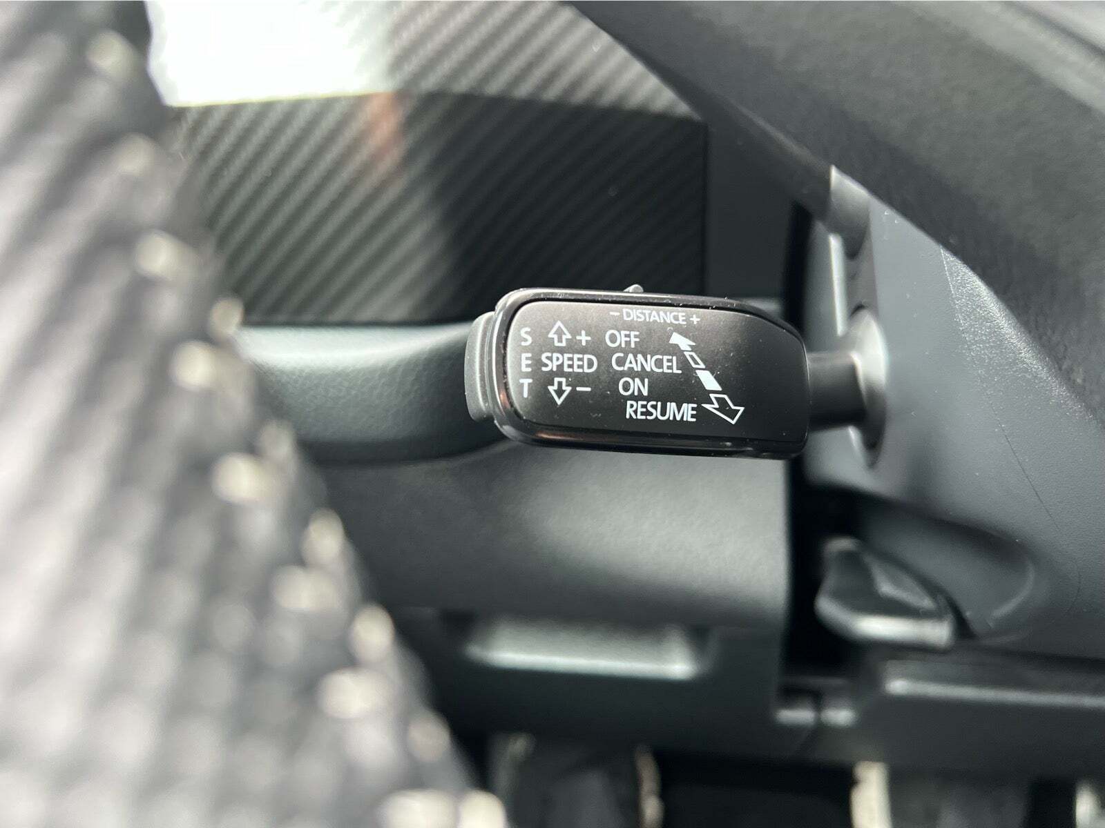 Grå Skoda Kodiaq fra 2023