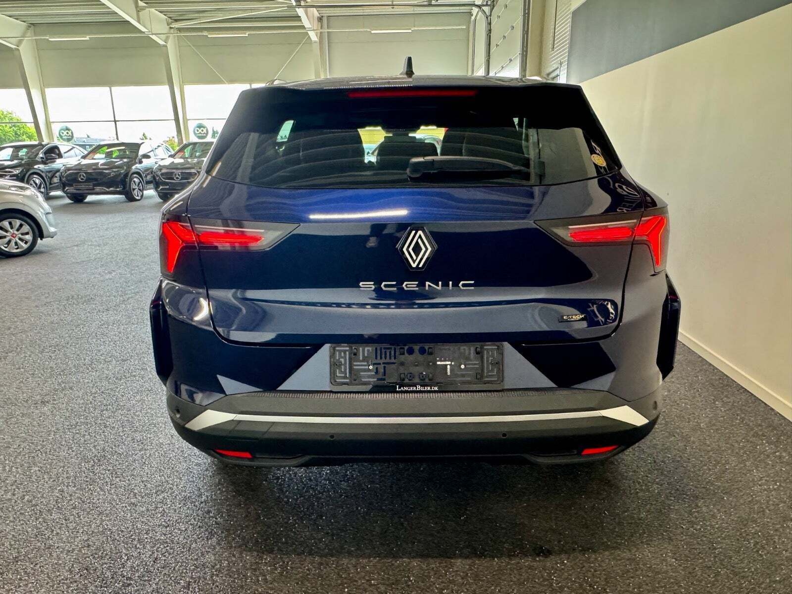 Blå Renault Scenic E-Tech fra 2025