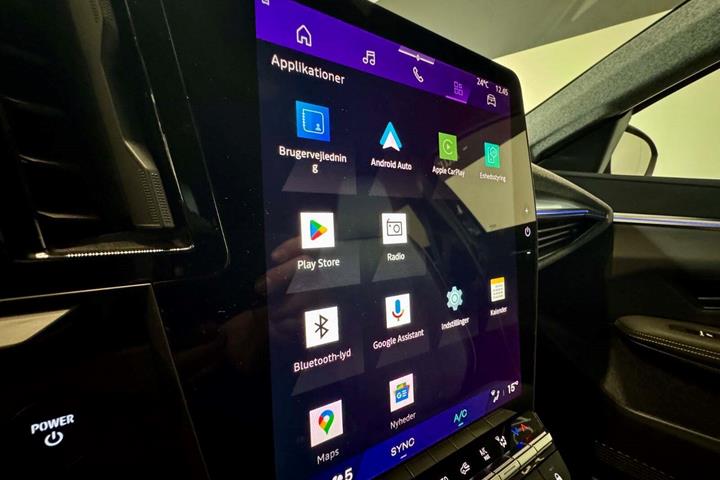 Blå Renault Scenic E-Tech fra 2025