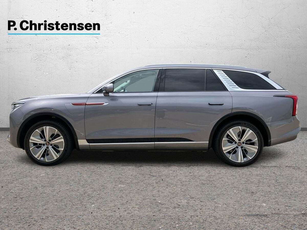 Grå Hongqi E-HS9 fra 2024