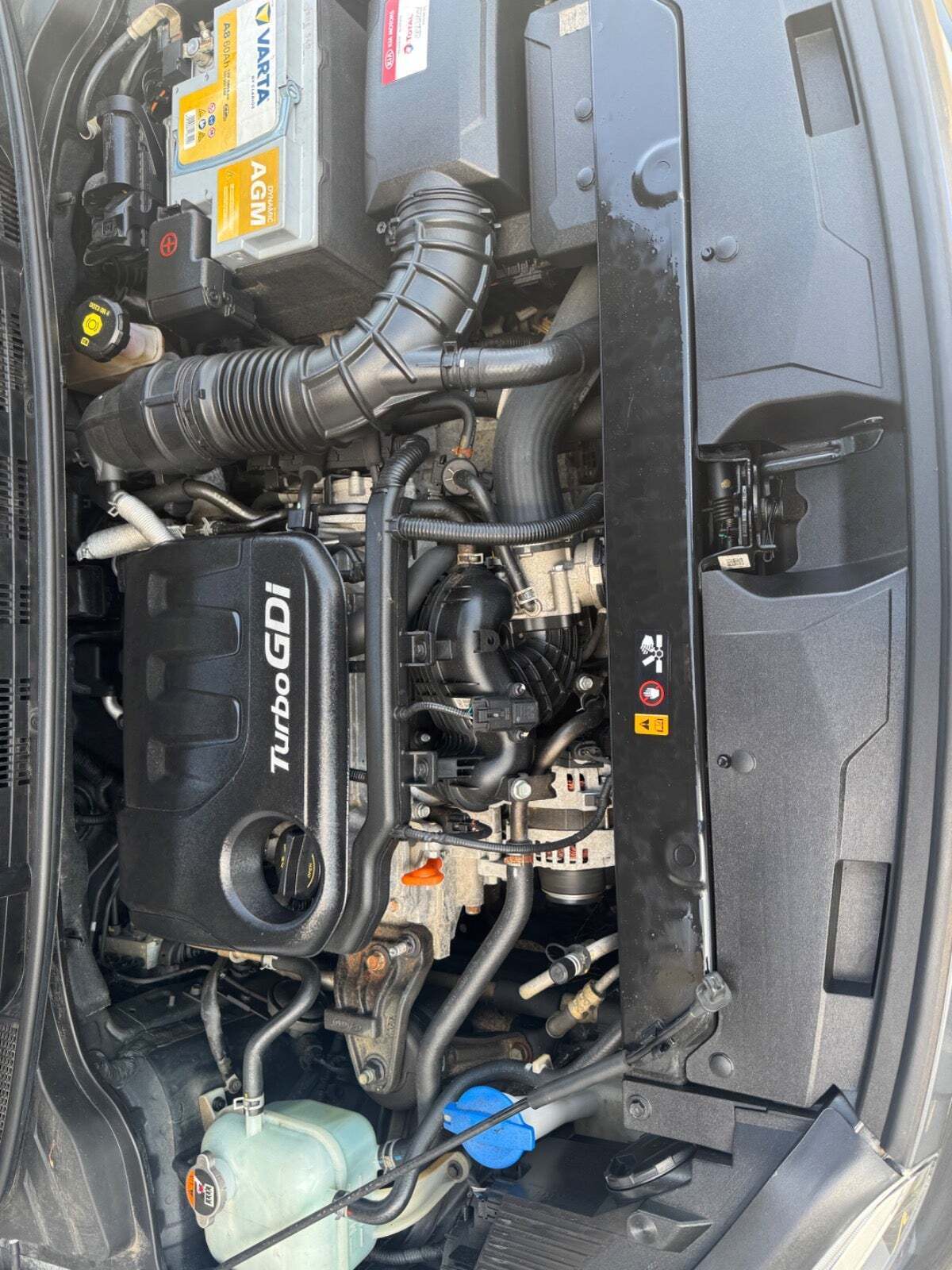 Grå Kia Stonic fra 2020