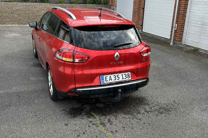 Rød Renault Ny Clio fra 2016