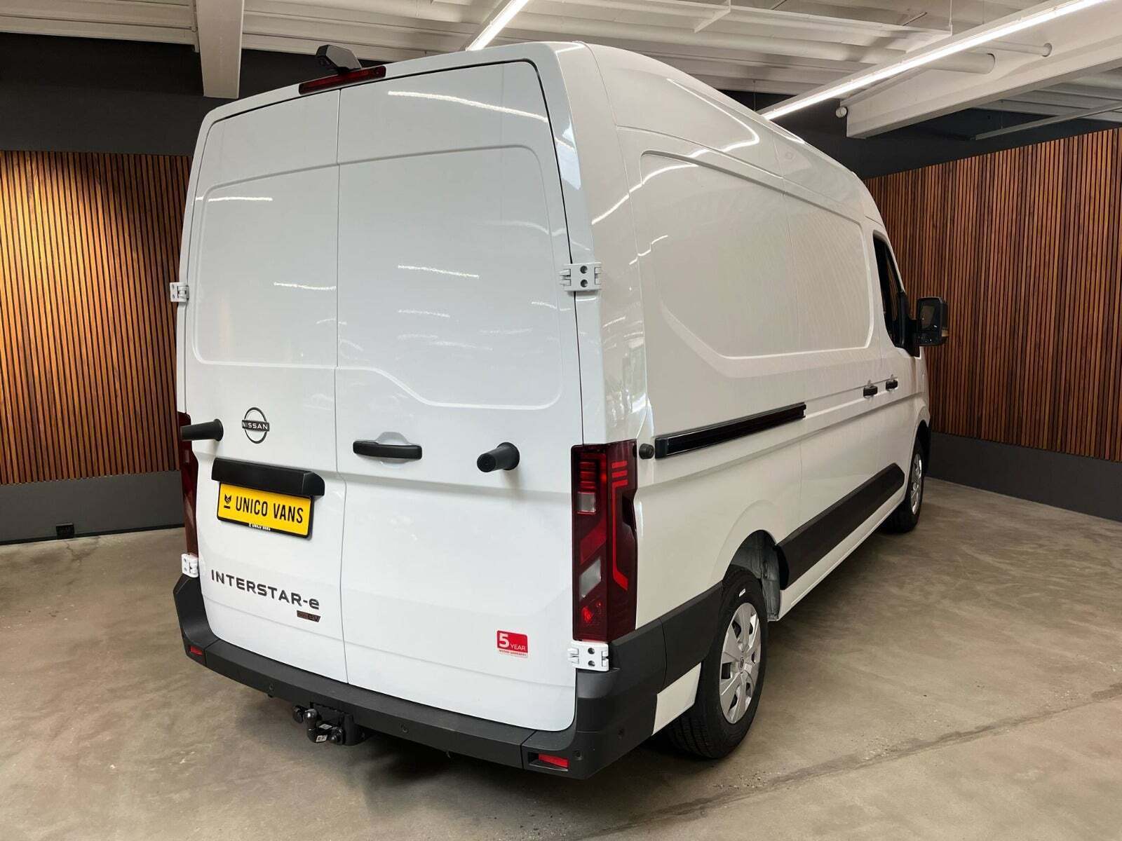 Nissan Interstar 87 L2H2 Tekna