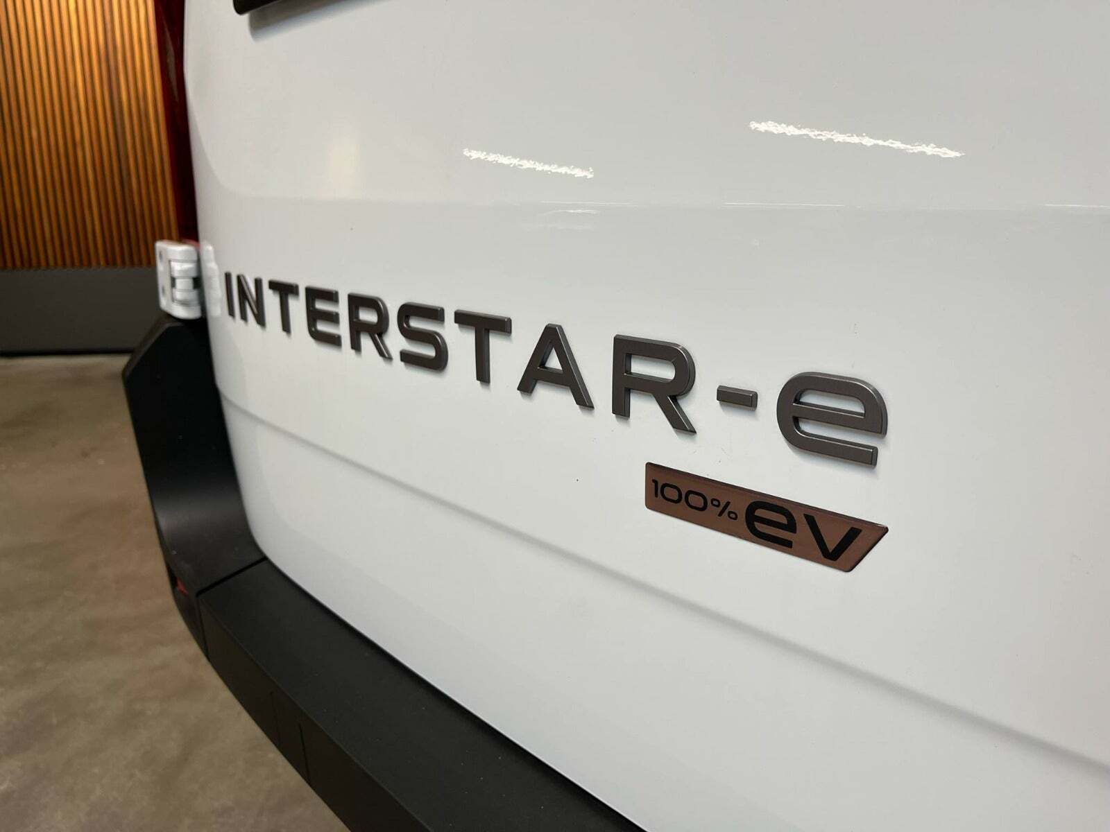 Nissan Interstar 87 L2H2 Tekna