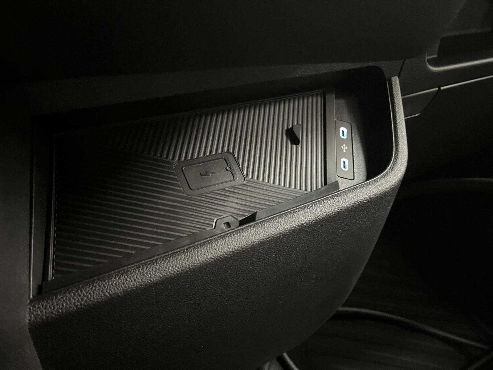 Hvid Nissan Interstar fra 2025