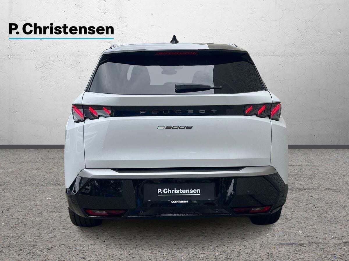 Peugeot e-5008 77 GT 7prs