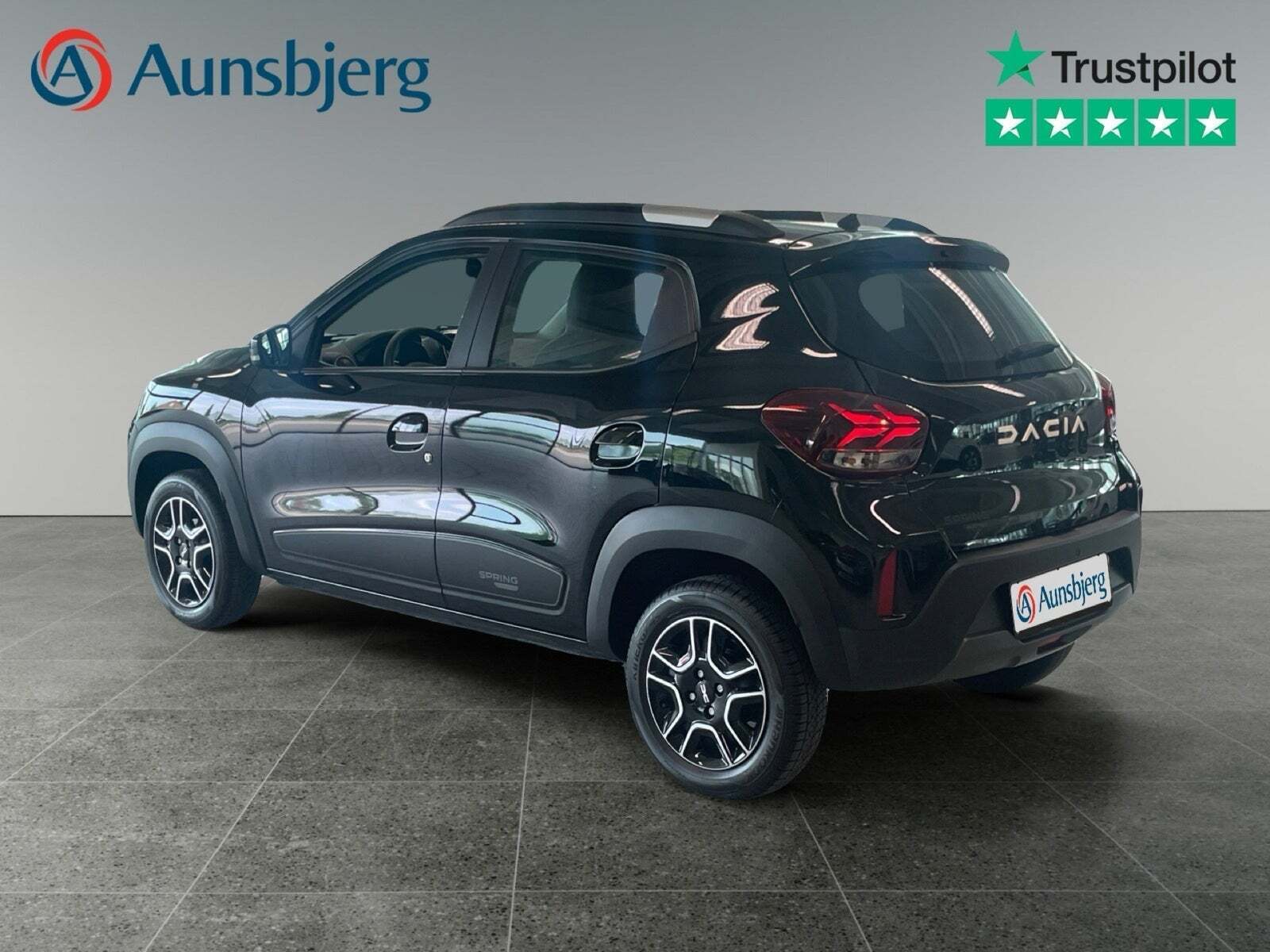 Sort Dacia Spring fra 2023
