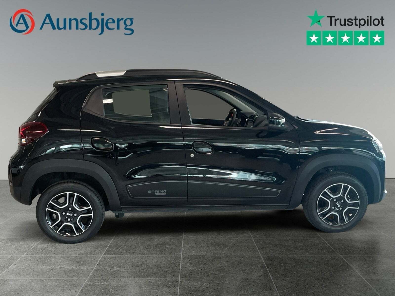 Sort Dacia Spring fra 2023