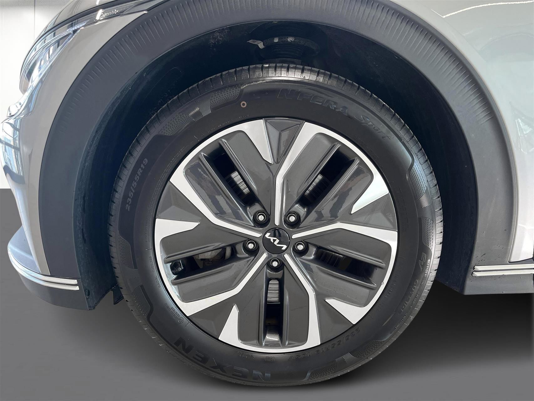 Grå Kia EV6 fra 2022