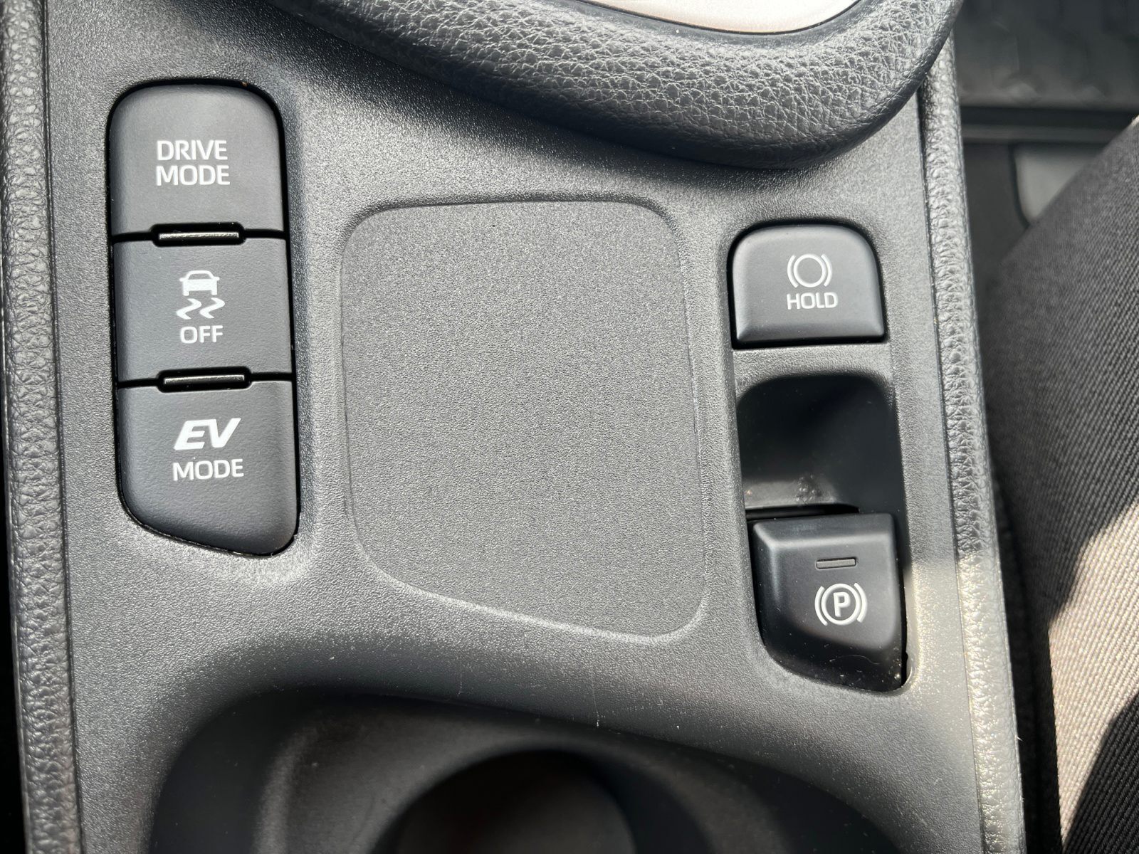 Hvid Toyota Yaris fra 2024